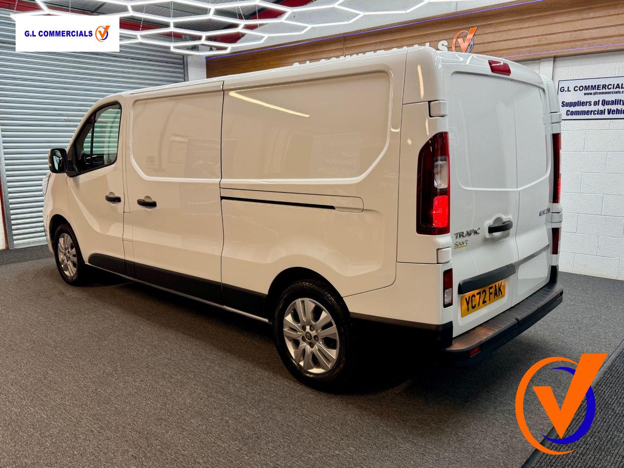 Renault Trafic 2.0 dCi Blue LL30 Sport Panel Van 5dr Diesel Manual L2 H1 Euro 6 (s/s) (150 ps)