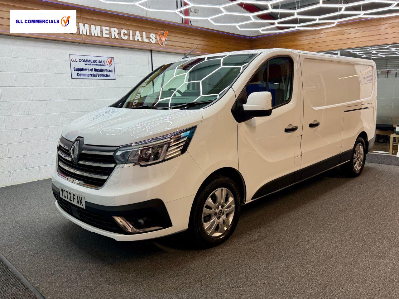 Renault Trafic 2.0 dCi Blue LL30 Sport Panel Van 5dr Diesel Manual L2 H1 Euro 6 (s/s) (150 ps)