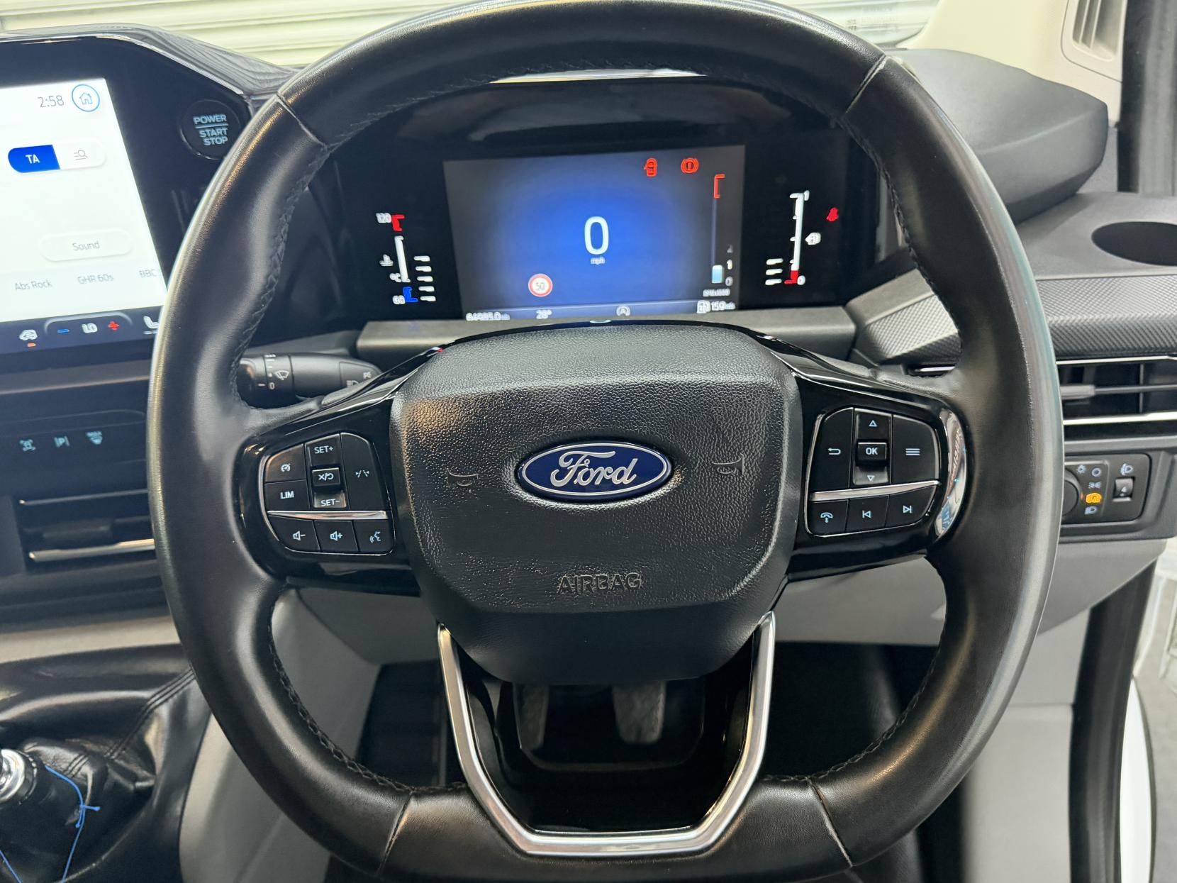 2024 Ford Transit Custom 2.0 300 EcoBlue Limited Panel Van 5dr Diesel Manual L1 H1 Euro 6 (s/s) (136 ps) - Thumbnail 19