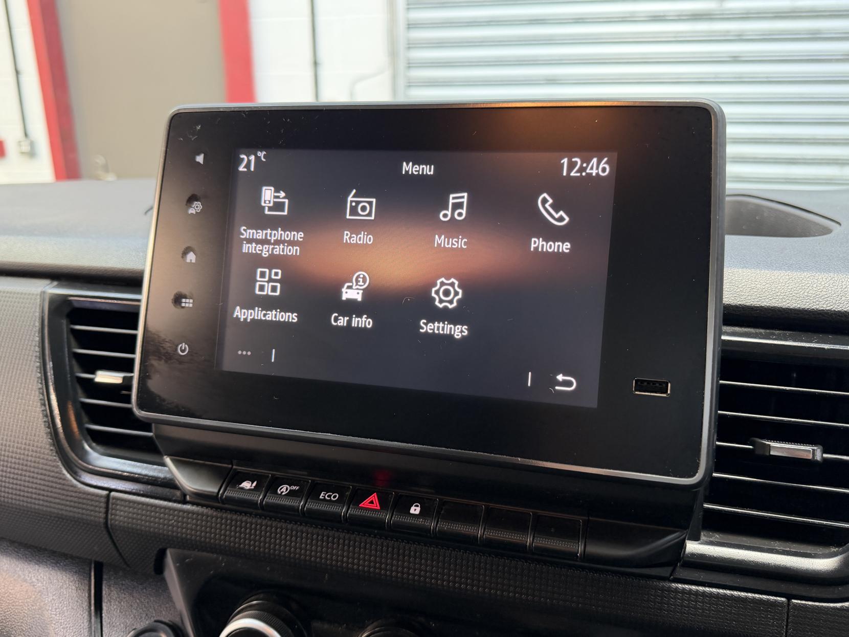 2023 Renault Trafic 2.0 dCi Blue LL30 Business+ Panel Van 5dr Diesel Manual L2 H1 Euro 6 (s/s) (130 ps) - Thumbnail 11