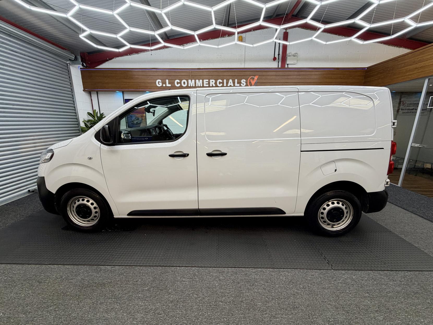 2023 Vauxhall Vivaro 1.5 Turbo D 2900 Prime Panel Van 6dr Diesel Manual L1 H1 Euro 6 (s/s) (100 ps) - Thumbnail 2