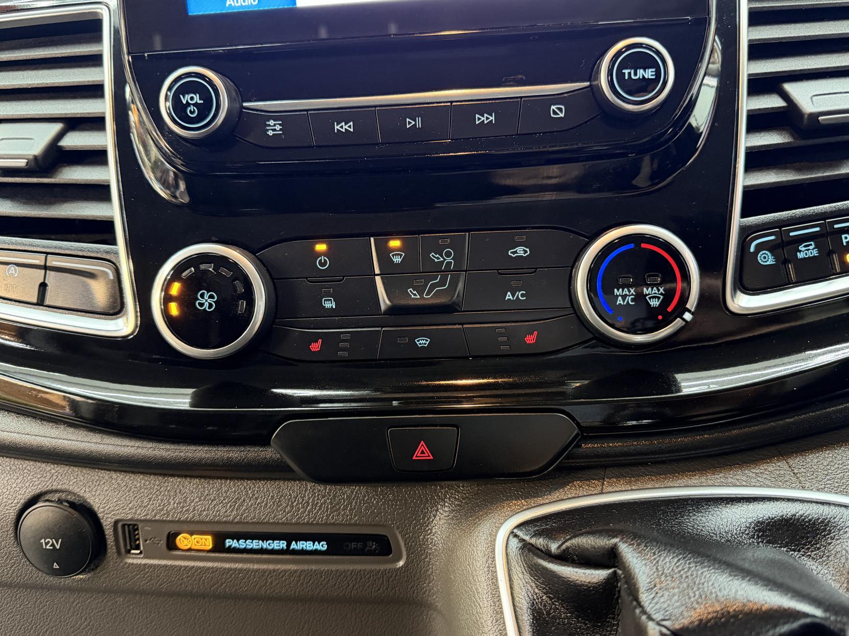 Ford Transit Custom 2.0 300 EcoBlue Limited Panel Van 5dr Diesel Manual L2 H1 Euro 6 (s/s) (130 ps)