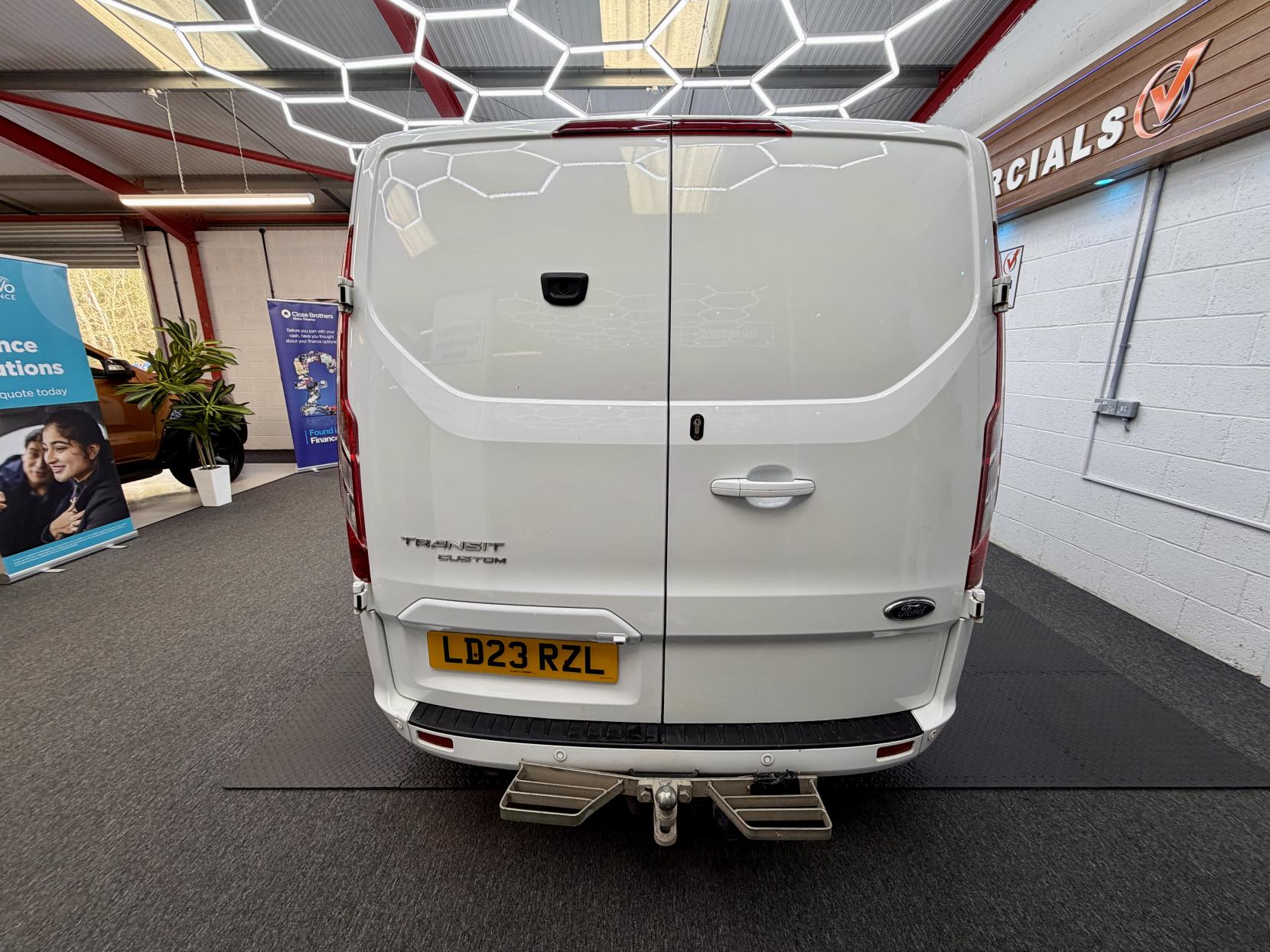 Ford Transit Custom 2.0 300 EcoBlue Limited Panel Van 5dr Diesel Manual L2 H1 Euro 6 (s/s) (130 ps)