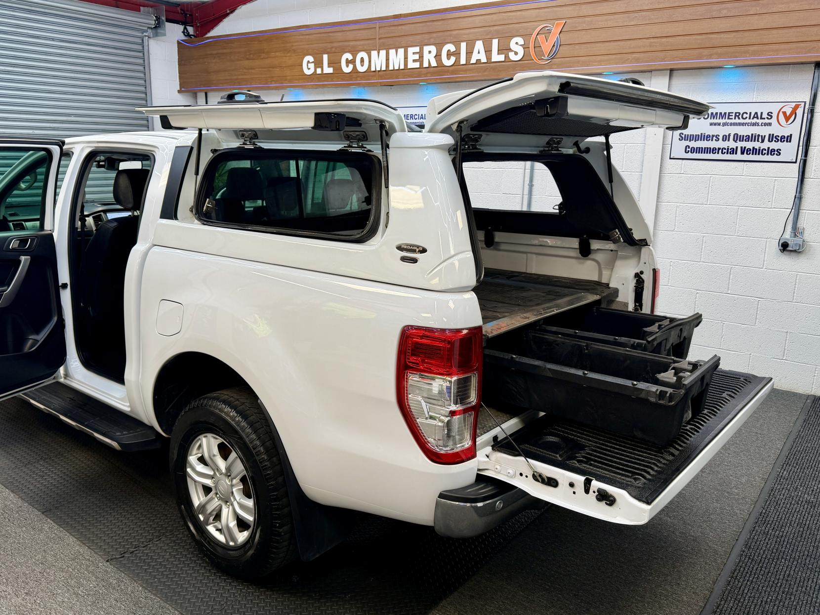 2023 Ford Ranger 2.0 EcoBlue Limited Pickup Double Cab 4dr Diesel Auto 4WD Euro 6 (s/s) (213 ps) - Thumbnail 5