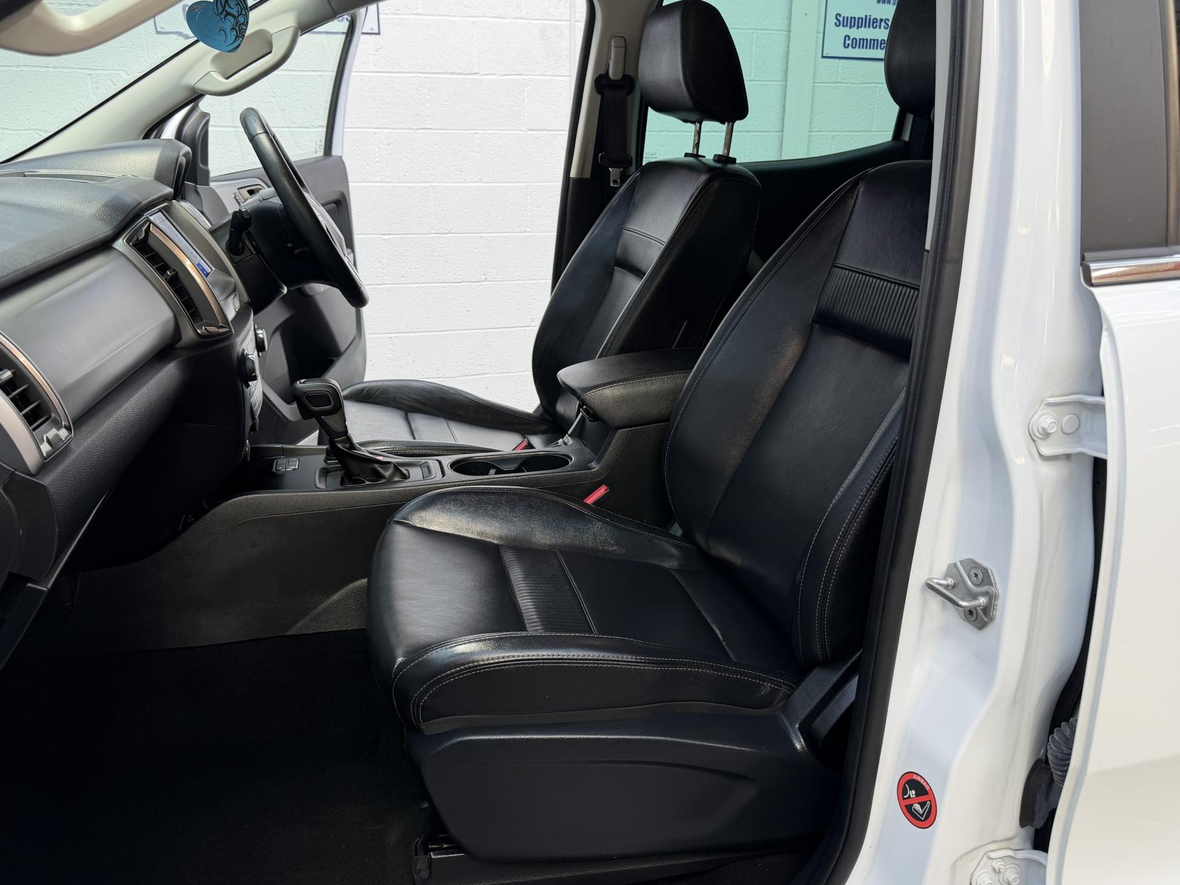 2023 Ford Ranger 2.0 EcoBlue Limited Pickup Double Cab 4dr Diesel Auto 4WD Euro 6 (s/s) (213 ps) - Thumbnail 18