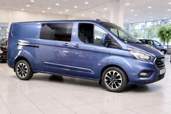 Ford Transit Custom 2.0 320 EcoBlue Limited Crew Van Double Cab 5dr Diesel Manual L2 H1 Euro 6 (s/s) (6 Seat) (130 ps)