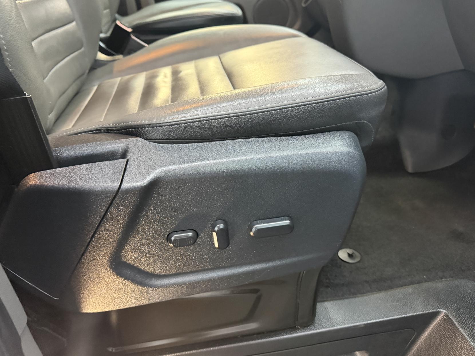 2021 Ford Transit Custom 2.0 320 EcoBlue Limited Crew Van Double Cab 5dr Diesel Manual L2 H1 Euro 6 (s/s) (6 Seat) (130 ps) - Thumbnail 26
