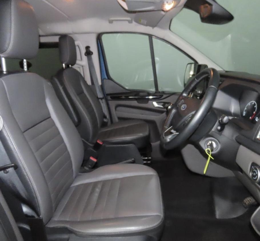 Ford Transit Custom 2.0 320 EcoBlue Limited Crew Van Double Cab 5dr Diesel Manual L2 H1 Euro 6 (s/s) (6 Seat) (130 ps)