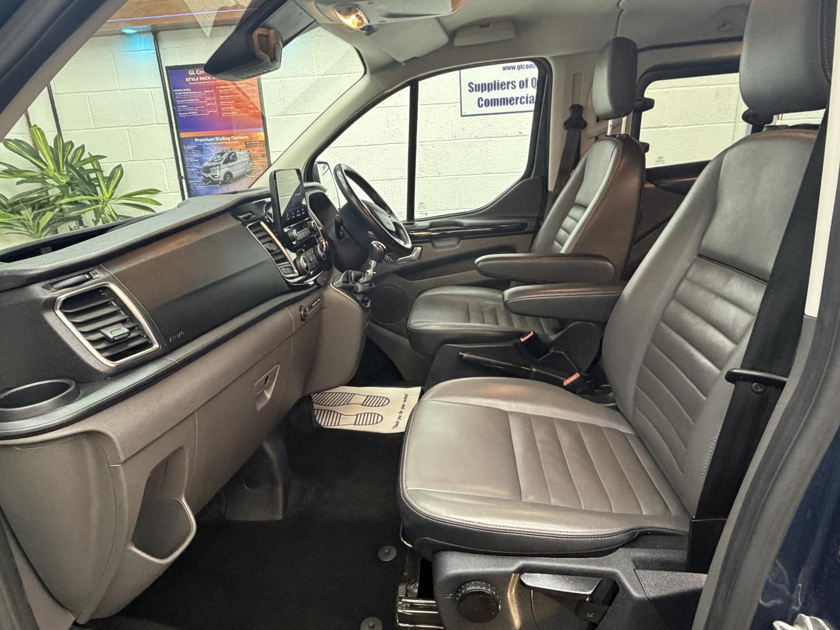 2021 Ford Transit Custom 2.0 320 EcoBlue Limited Crew Van Double Cab 5dr Diesel Manual L2 H1 Euro 6 (s/s) (6 Seat) (130 ps) - Thumbnail 22