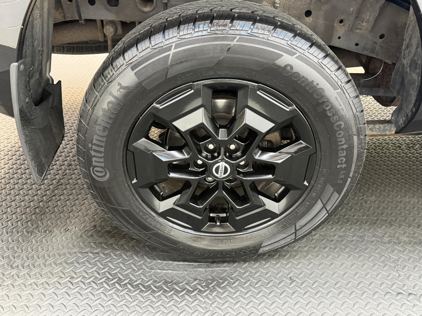 2021 Nissan Navara 2.3 dCi N-Guard Pickup Double Cab 4dr Diesel Auto 4WD Euro 6 (190 ps) - Thumbnail 22