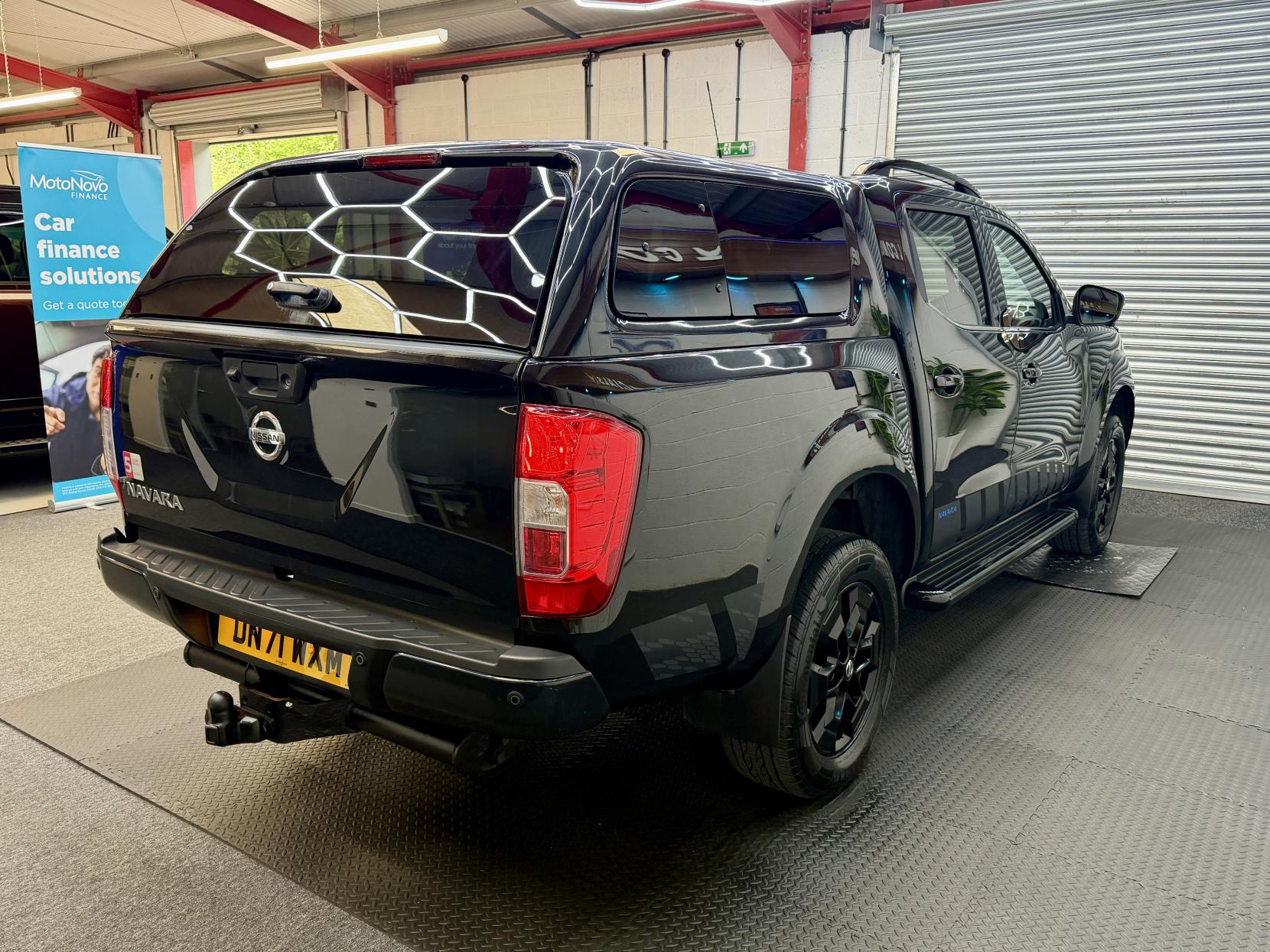 2021 Nissan Navara 2.3 dCi N-Guard Pickup Double Cab 4dr Diesel Auto 4WD Euro 6 (190 ps) - Thumbnail 6
