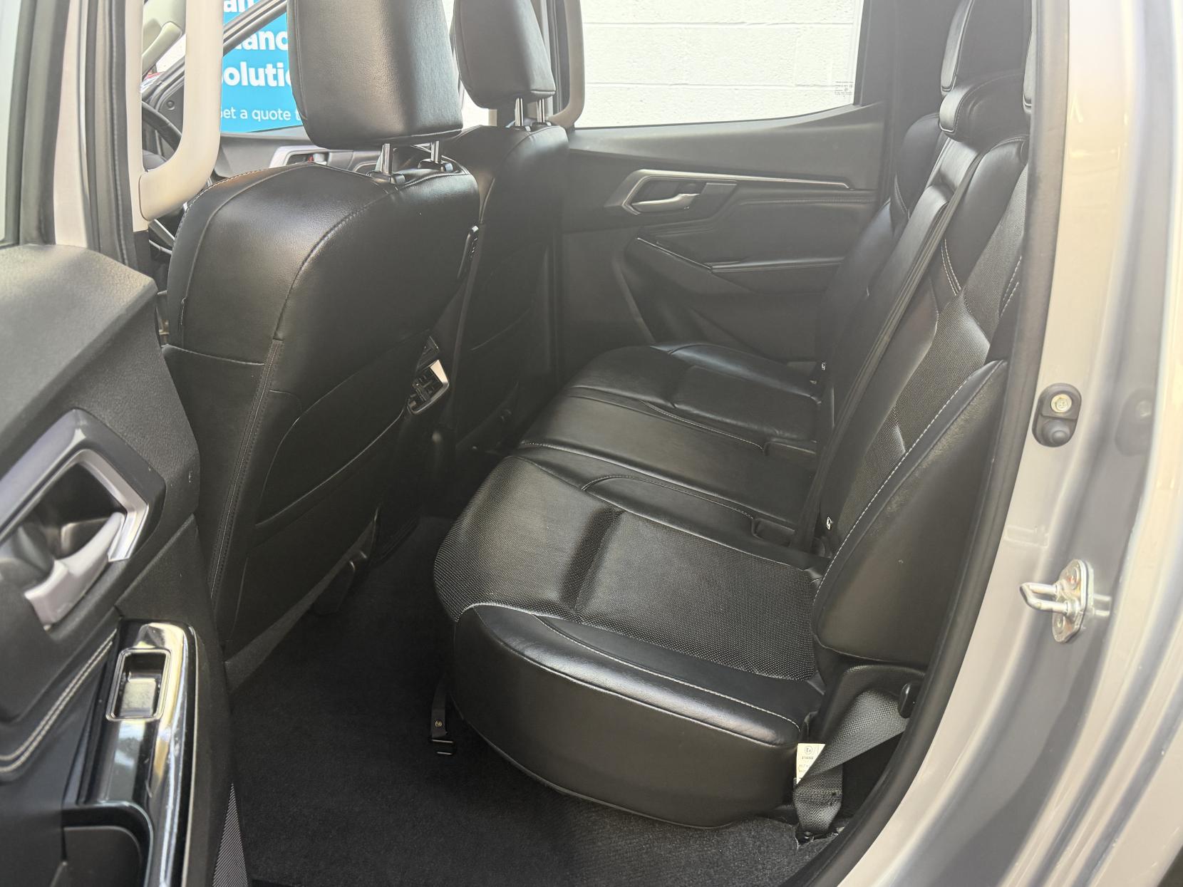 2023 Isuzu D-Max 1.9 TD DL40 Pickup Double Cab 4dr Diesel Auto 4WD Euro 6 (s/s) (164 ps) - Thumbnail 17