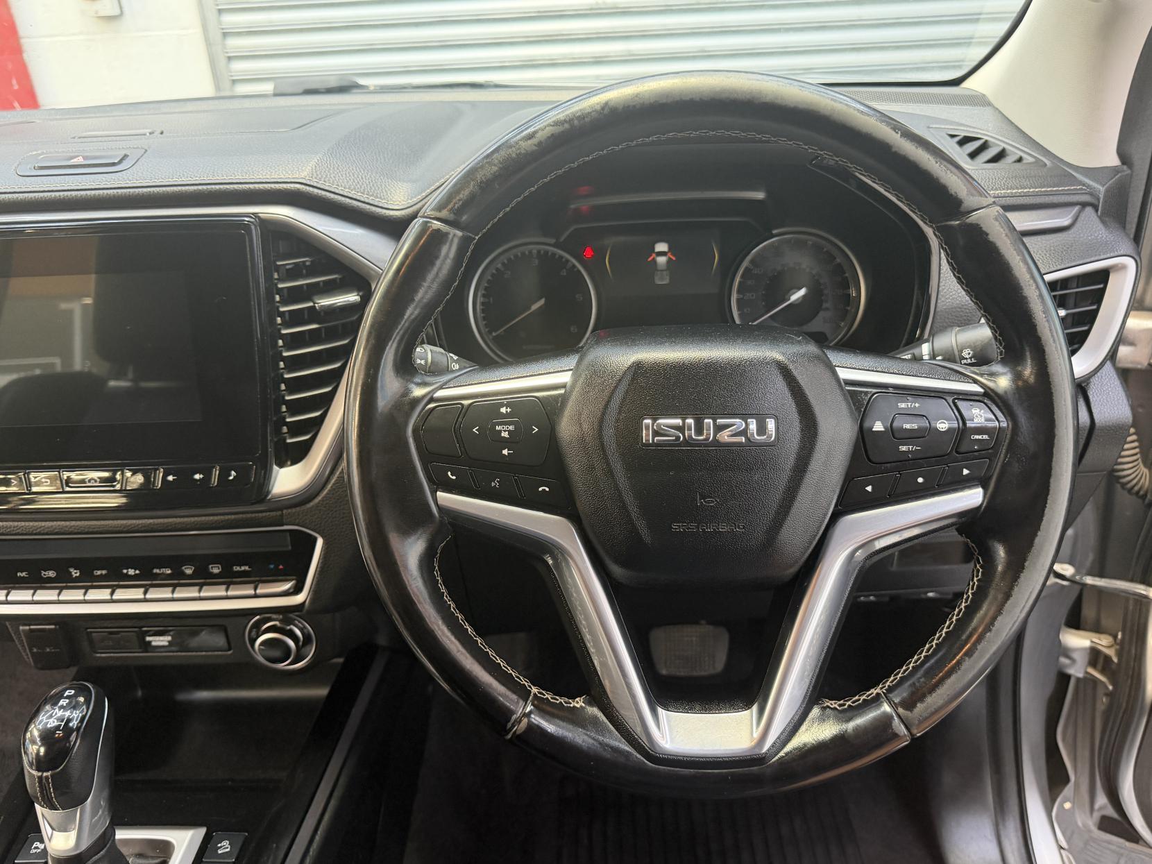 2023 Isuzu D-Max 1.9 TD DL40 Pickup Double Cab 4dr Diesel Auto 4WD Euro 6 (s/s) (164 ps) - Thumbnail 16