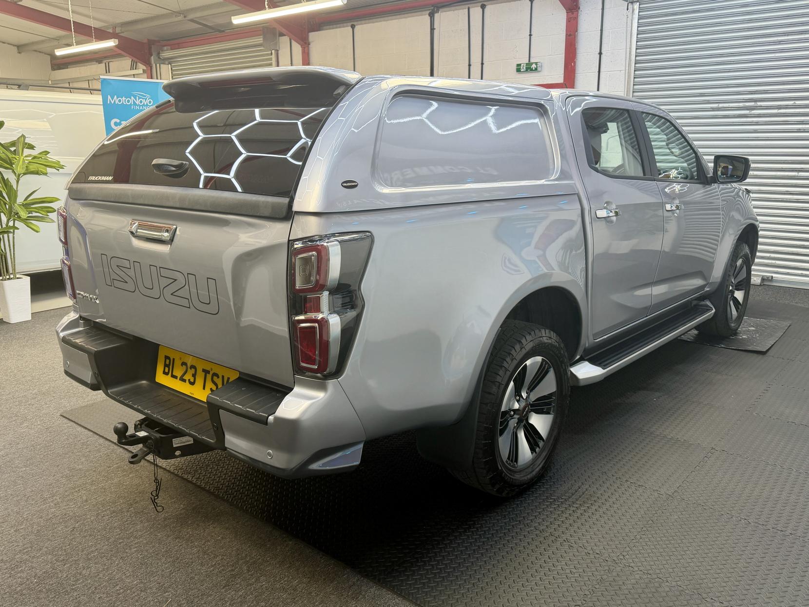 2023 Isuzu D-Max 1.9 TD DL40 Pickup Double Cab 4dr Diesel Auto 4WD Euro 6 (s/s) (164 ps) - Thumbnail 5