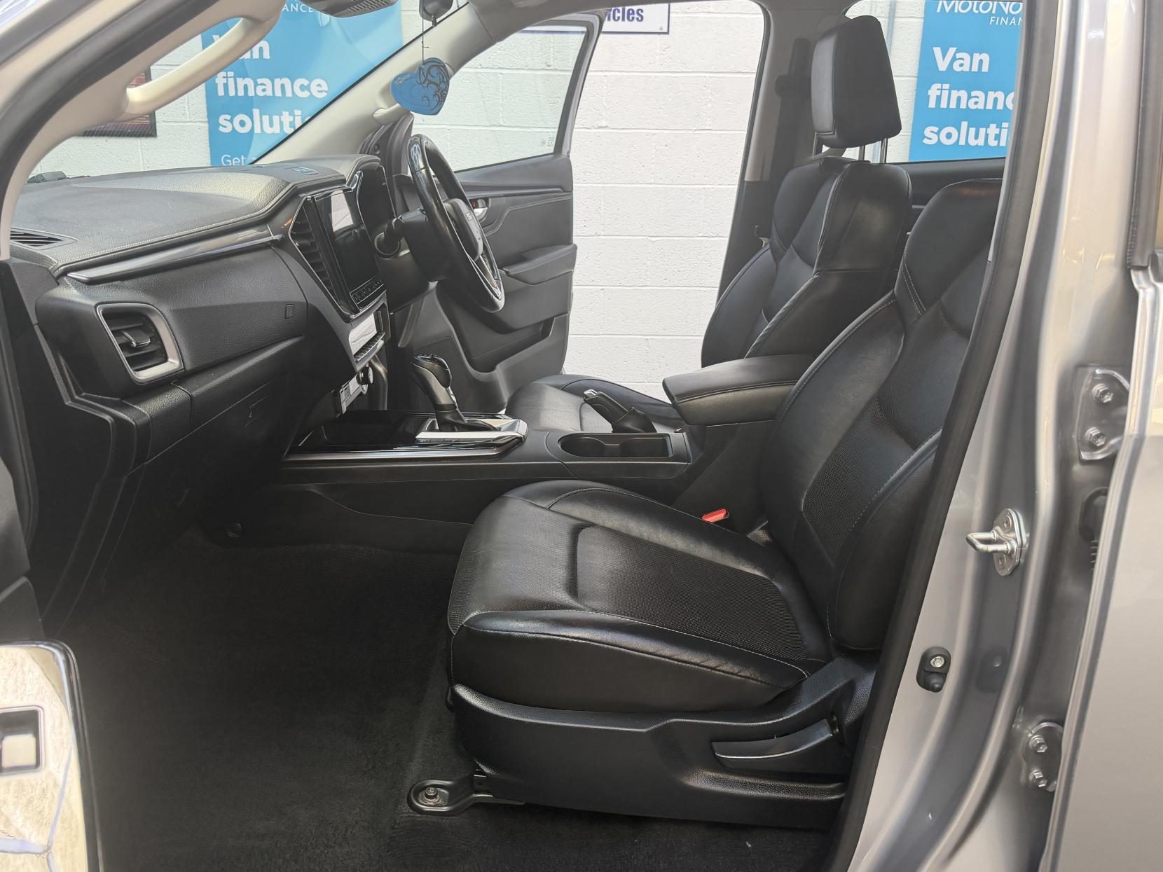 2023 Isuzu D-Max 1.9 TD DL40 Pickup Double Cab 4dr Diesel Auto 4WD Euro 6 (s/s) (164 ps) - Thumbnail 11
