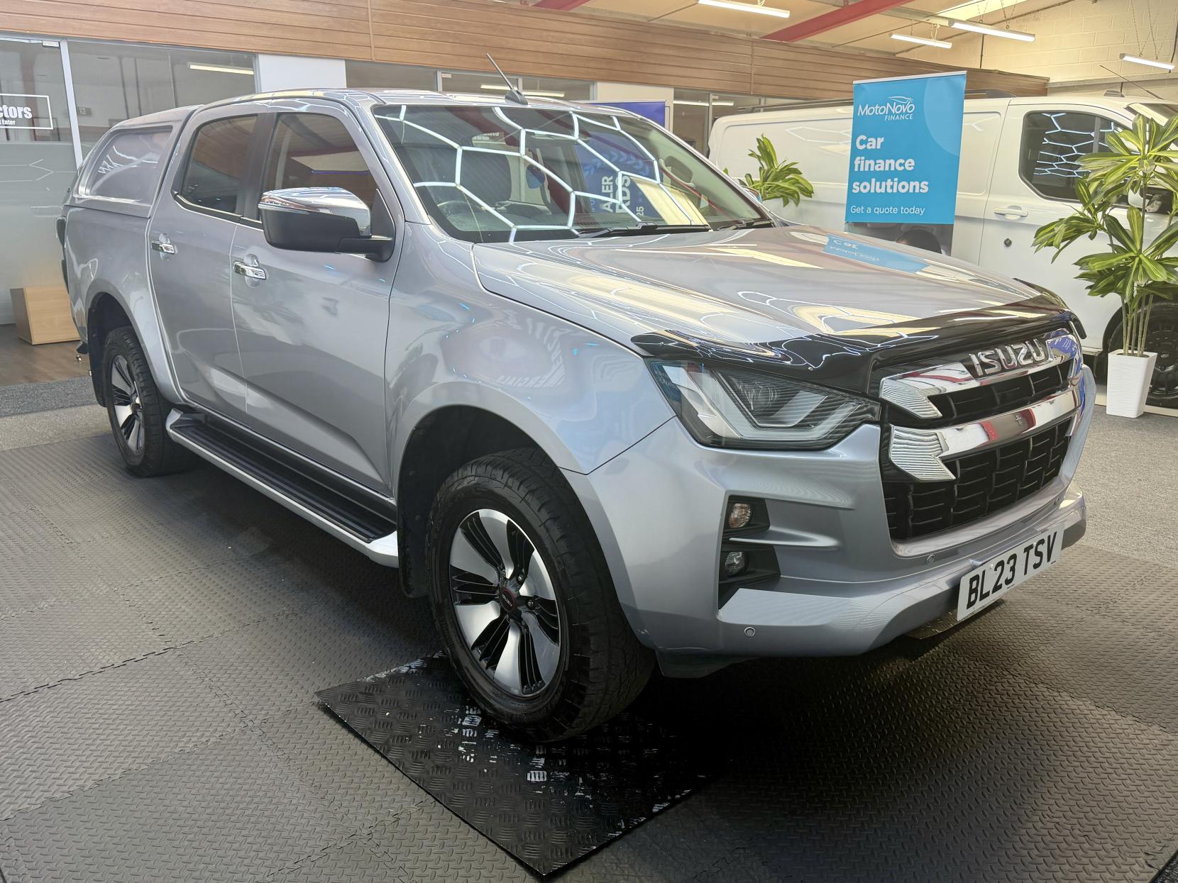 2023 Isuzu D-Max 1.9 TD DL40 Pickup Double Cab 4dr Diesel Auto 4WD Euro 6 (s/s) (164 ps) - Thumbnail 6