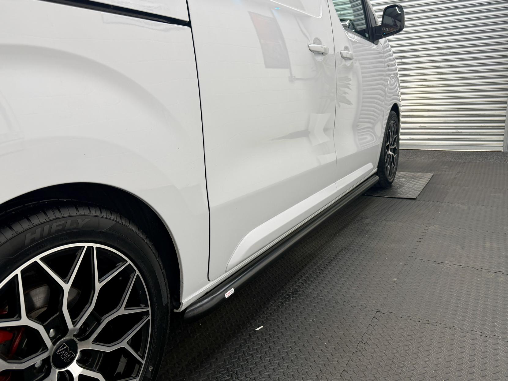 2023 Vauxhall Vivaro 1.5 Turbo D 2900 Pro Panel Van 6dr Diesel Manual L1 H1 Euro 6 (s/s) (100 ps) - Thumbnail 9