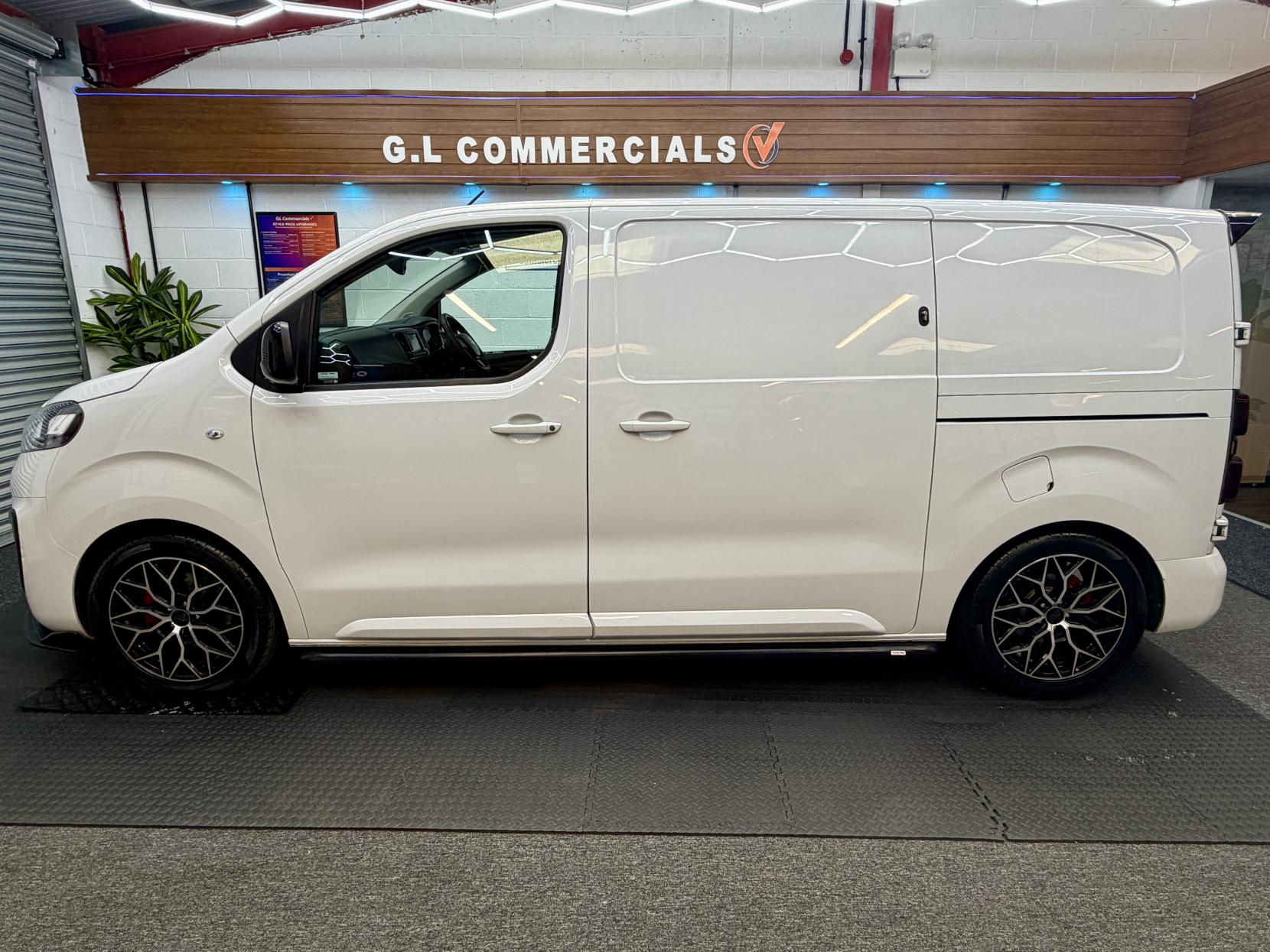 2023 Vauxhall Vivaro 1.5 Turbo D 2900 Pro Panel Van 6dr Diesel Manual L1 H1 Euro 6 (s/s) (100 ps) - Thumbnail 4
