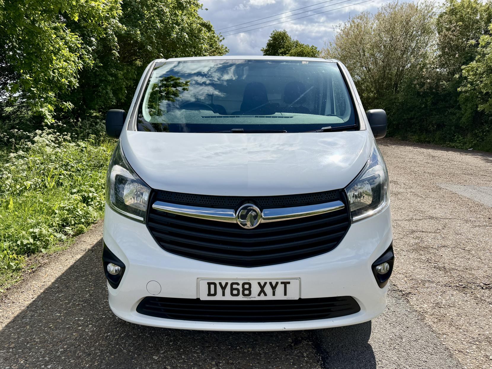 2018 Vauxhall Vivaro 1.6 CDTi 2900 Sportive Panel Van 5dr Diesel Manual L2 H1 Euro 6 (120 ps) - Thumbnail 7