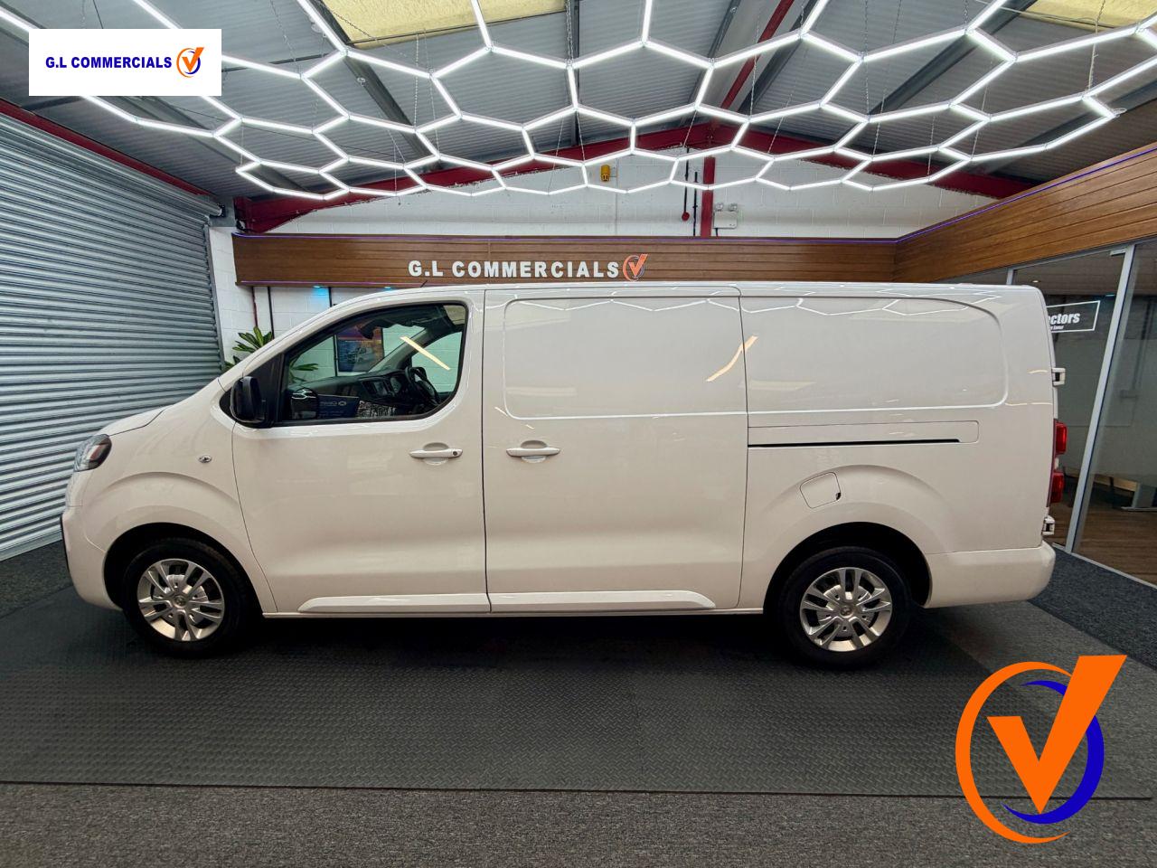 Vauxhall Vivaro 1.5 Turbo D 2900 Sportive Panel Van 6dr Diesel Manual L2 H1 Euro 6 (s/s) (100 ps)
