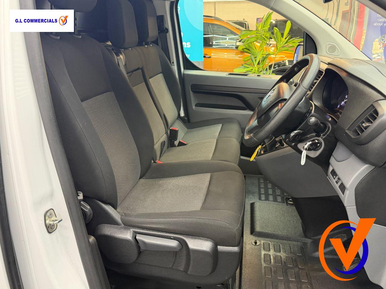 Vauxhall Vivaro 1.5 Turbo D 2900 Sportive Panel Van 6dr Diesel Manual L2 H1 Euro 6 (s/s) (100 ps)