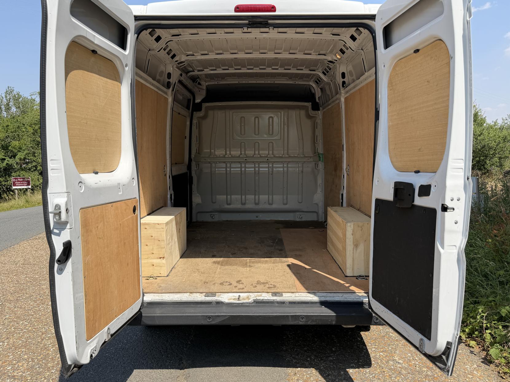 2023 Citroen Relay 2.2 BlueHDi 35 Enterprise Edition Panel Van 5dr Diesel Manual L2 High Roof Euro 6 (s/s) (140 ps) - Thumbnail 8