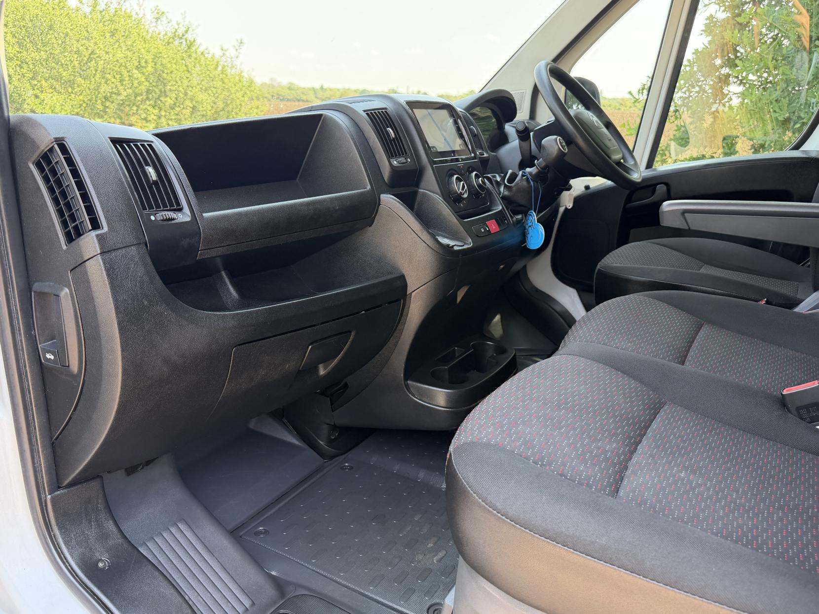 2023 Citroen Relay 2.2 BlueHDi 35 Enterprise Edition Panel Van 5dr Diesel Manual L2 High Roof Euro 6 (s/s) (140 ps) - Thumbnail 17