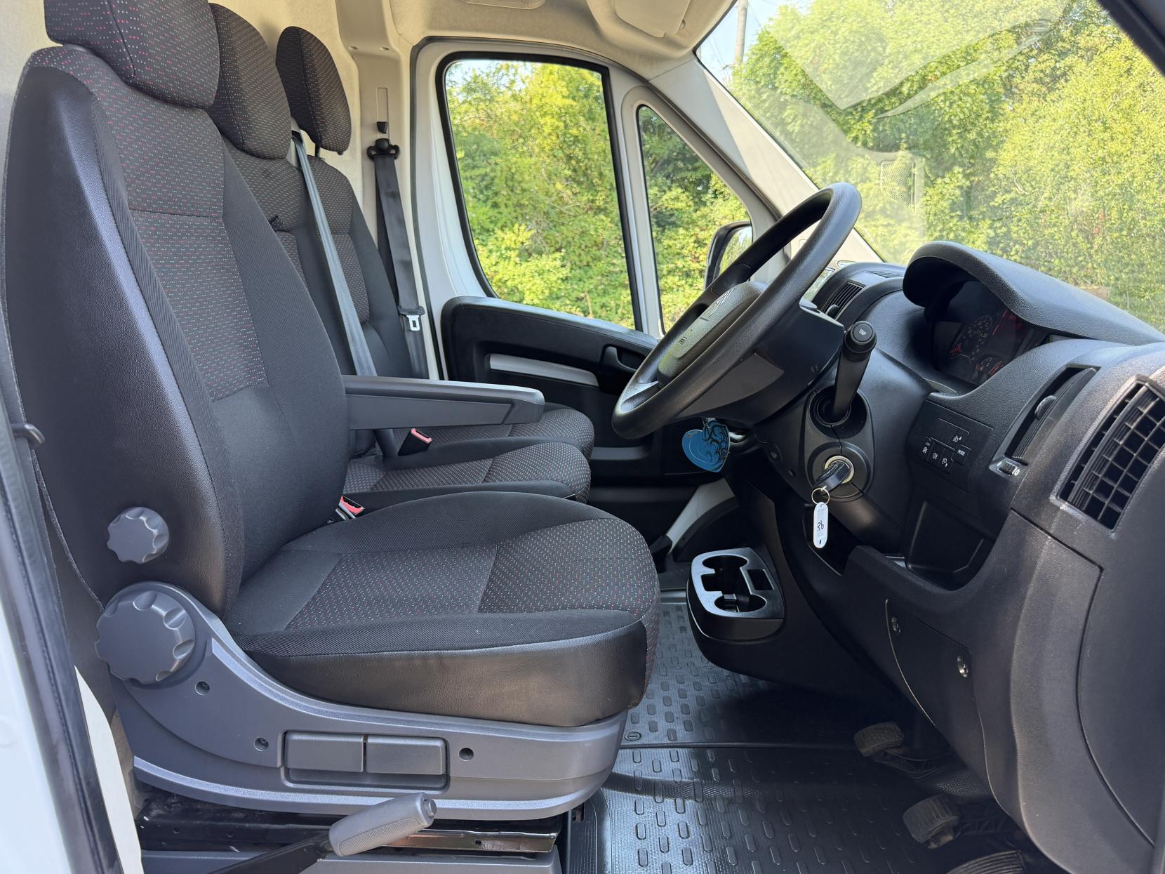 2023 Citroen Relay 2.2 BlueHDi 35 Enterprise Edition Panel Van 5dr Diesel Manual L2 High Roof Euro 6 (s/s) (140 ps) - Thumbnail 10