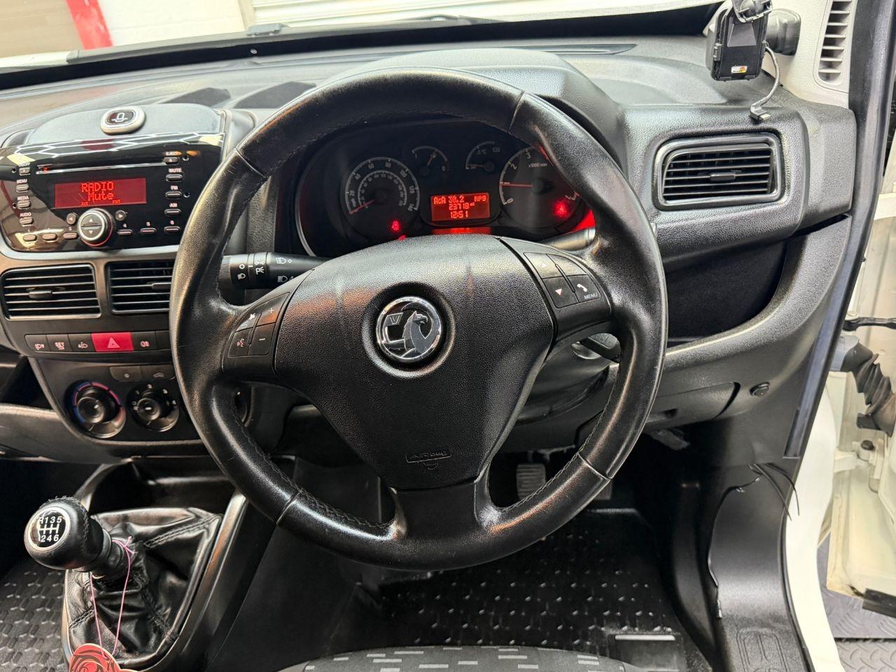 Vauxhall Combo 1.6 CDTi 16v Sportive Panel Van 3dr Diesel Manual FWD L1 H2 (s/s) (146 g/km, 104 bhp)