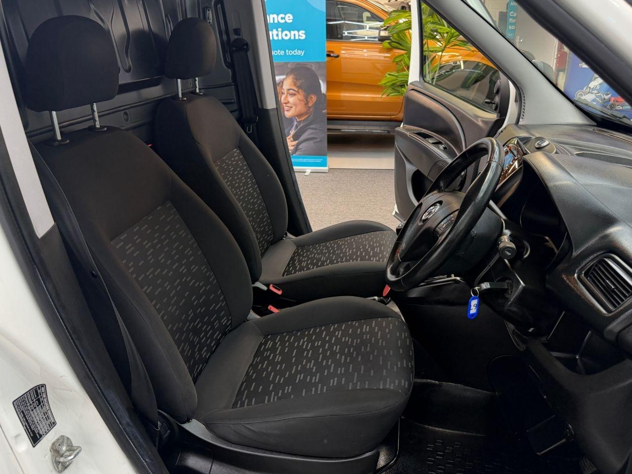 Vauxhall Combo 1.6 CDTi 16v Sportive Panel Van 3dr Diesel Manual FWD L1 H2 (s/s) (146 g/km, 104 bhp)