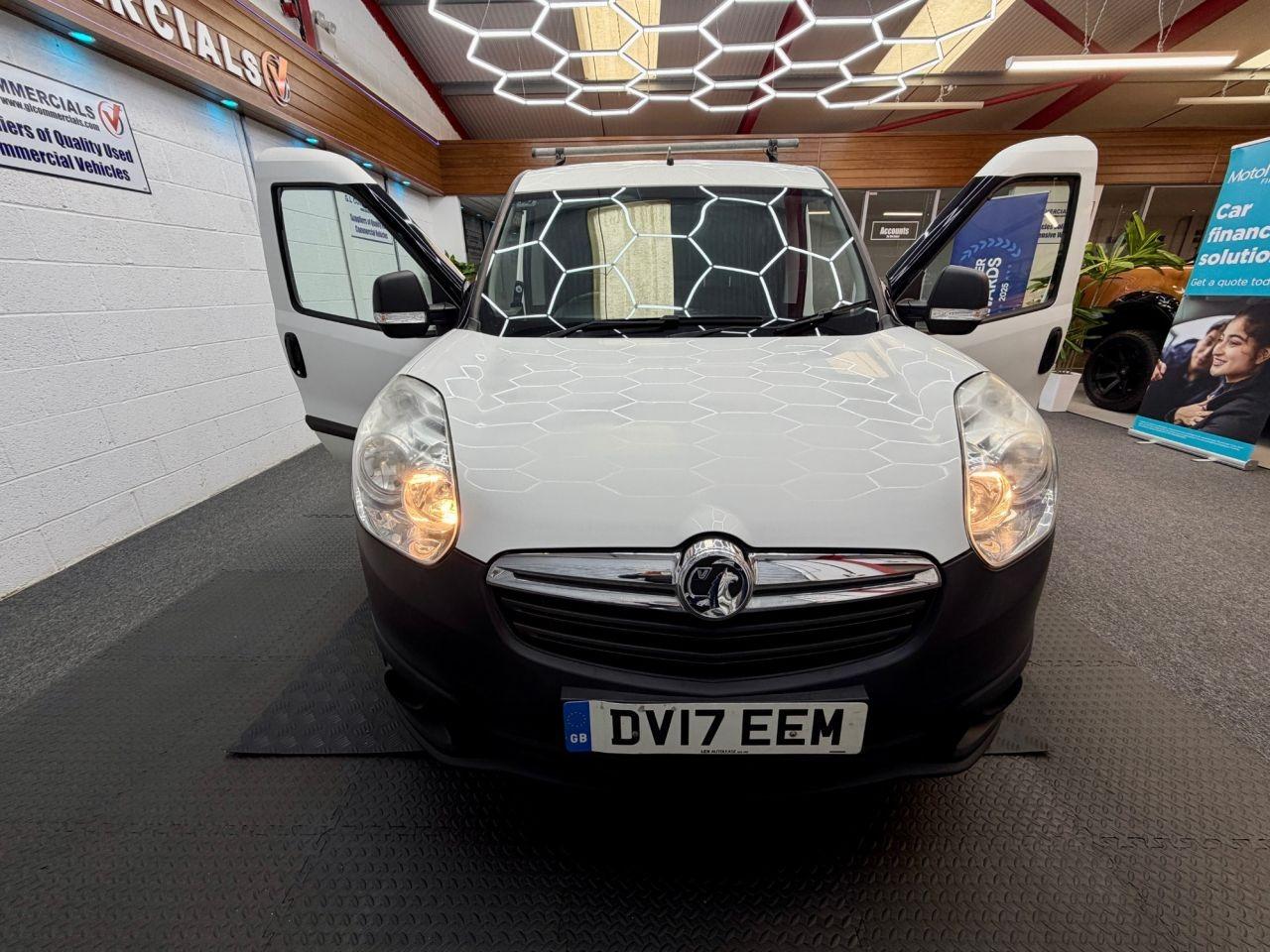 Vauxhall Combo 1.6 CDTi 16v Sportive Panel Van 3dr Diesel Manual FWD L1 H2 (s/s) (146 g/km, 104 bhp)