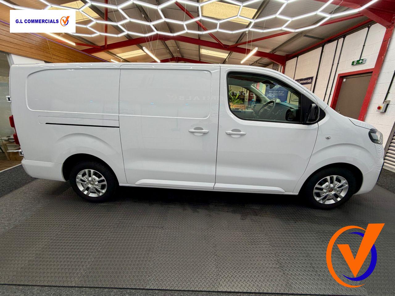 Vauxhall Vivaro 1.5 Turbo D 2900 Sportive Panel Van 6dr Diesel Manual L2 H1 Euro 6 (s/s) (100 ps)