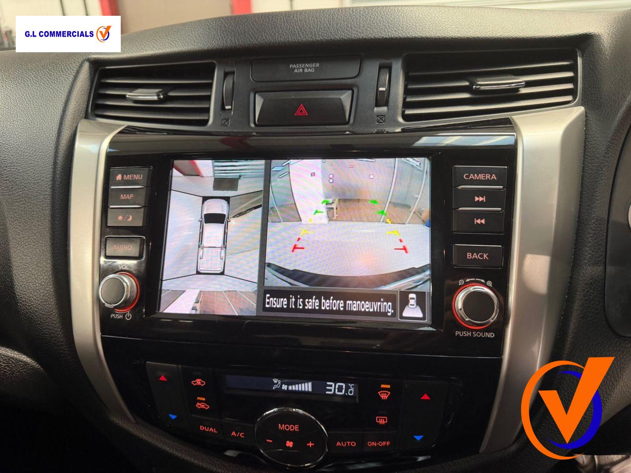 Nissan Navara 2.3 dCi Tekna Pickup Double Cab 4dr Diesel Auto 4WD Euro 6 (190 ps)