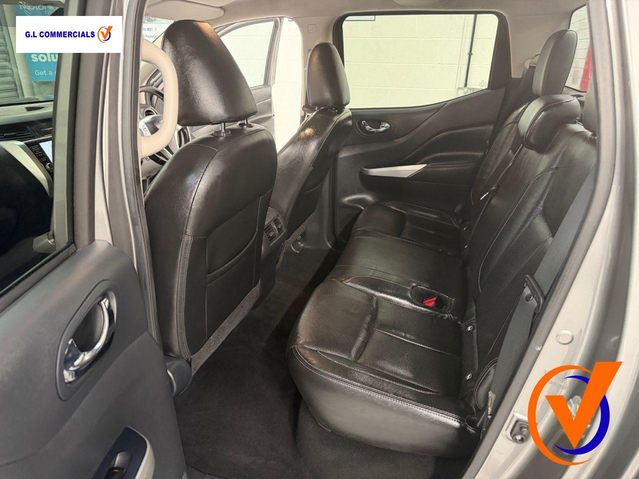 Nissan Navara 2.3 dCi Tekna Pickup Double Cab 4dr Diesel Auto 4WD Euro 6 (190 ps)