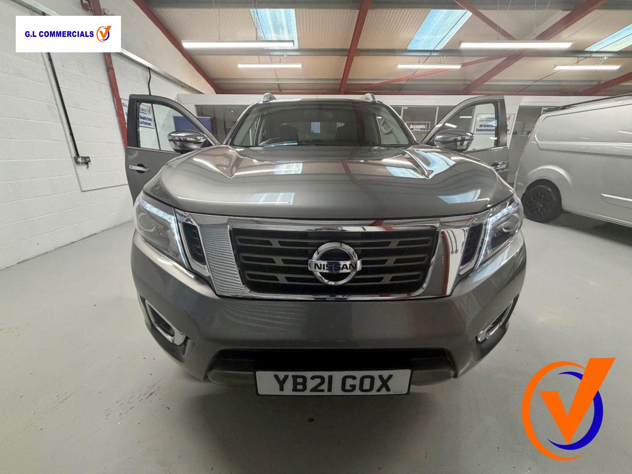Nissan Navara 2.3 dCi Tekna Pickup Double Cab 4dr Diesel Auto 4WD Euro 6 (190 ps)