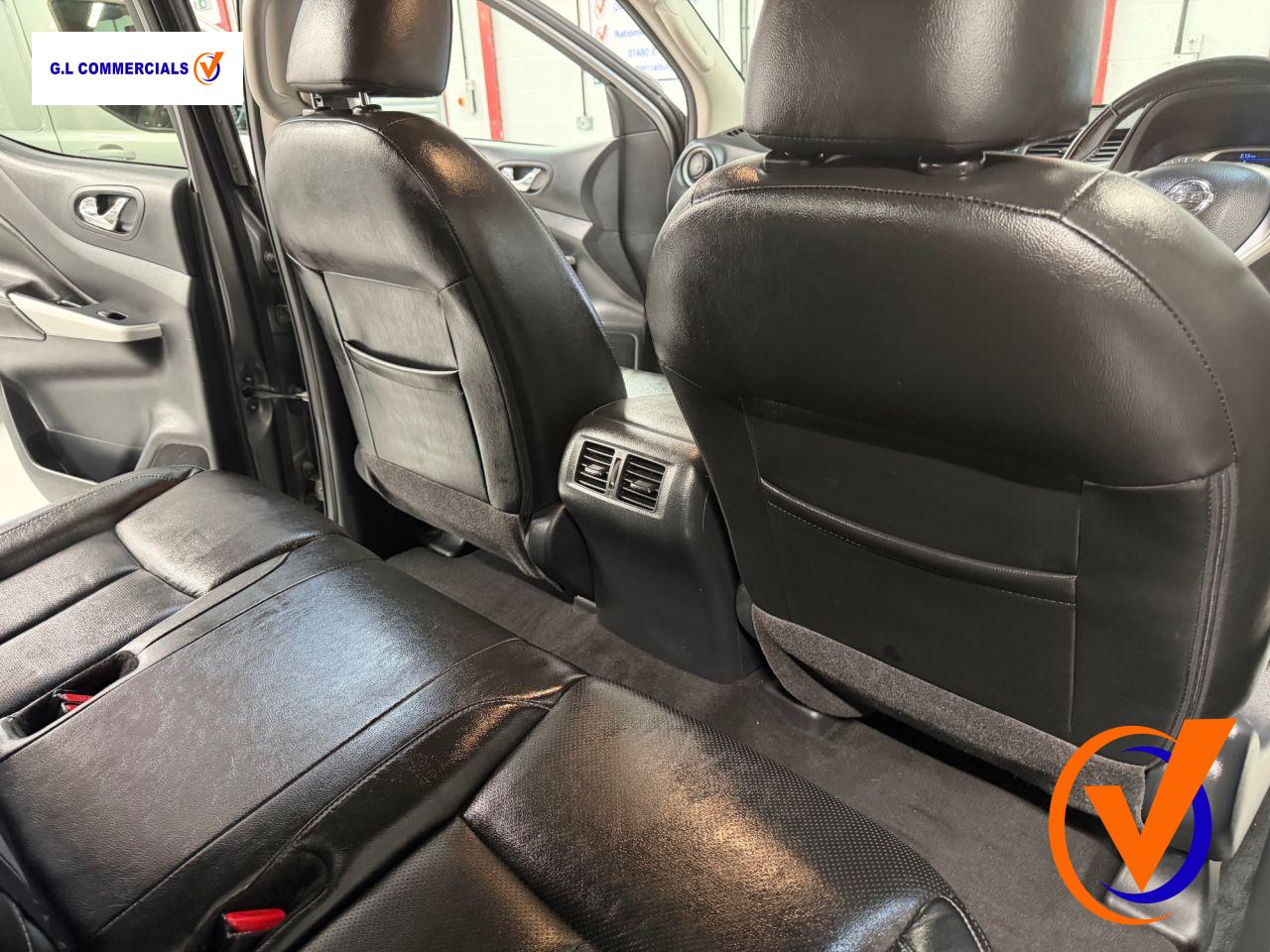 Nissan Navara 2.3 dCi Tekna Pickup Double Cab 4dr Diesel Auto 4WD Euro 6 (190 ps)