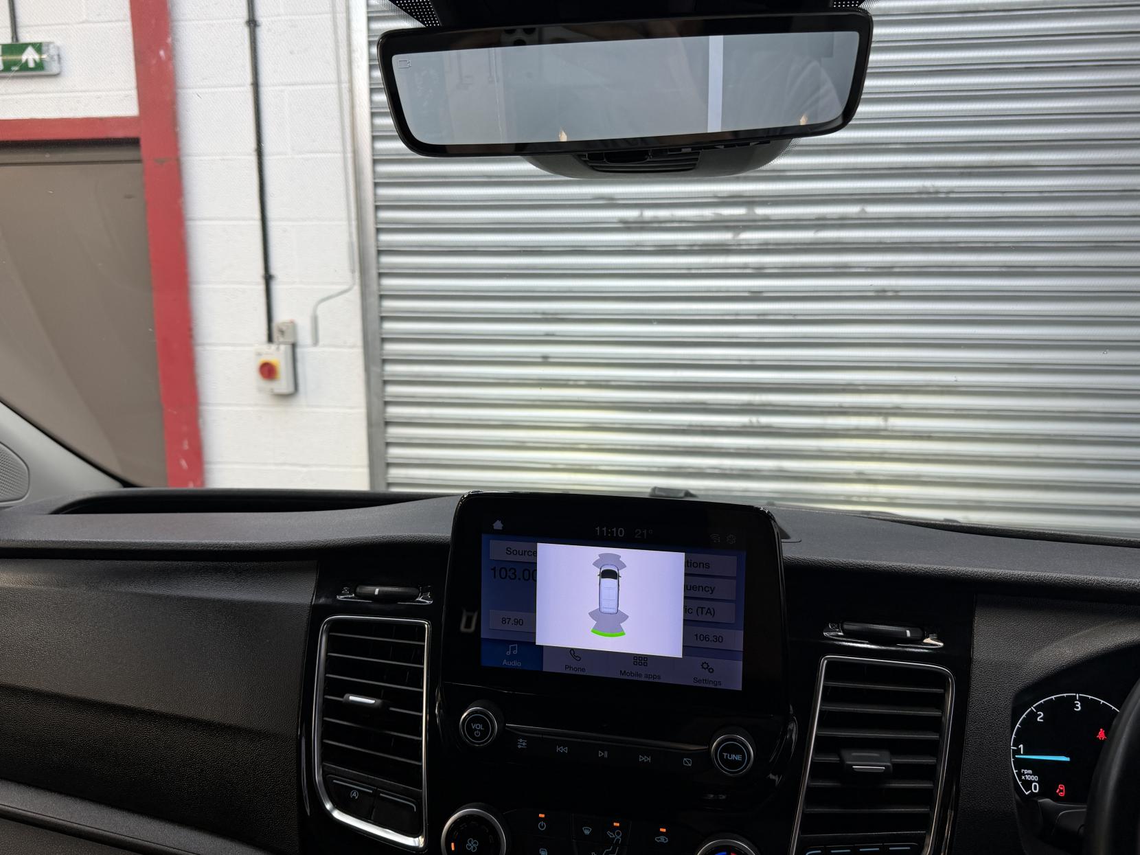 2023 Ford Transit Custom 2.0 300 EcoBlue Limited Panel Van 5dr Diesel Manual L2 H1 Euro 6 (s/s) (130 ps) - Thumbnail 23