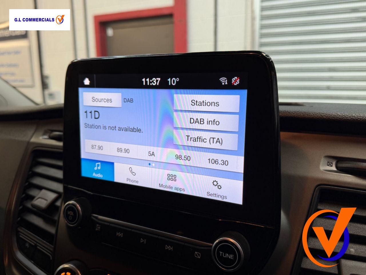 Ford Transit Custom 2.0 320 EcoBlue Trend Kombi Double Cab 5dr Diesel Auto L2 H1 Euro 6 (s/s) (130 ps)