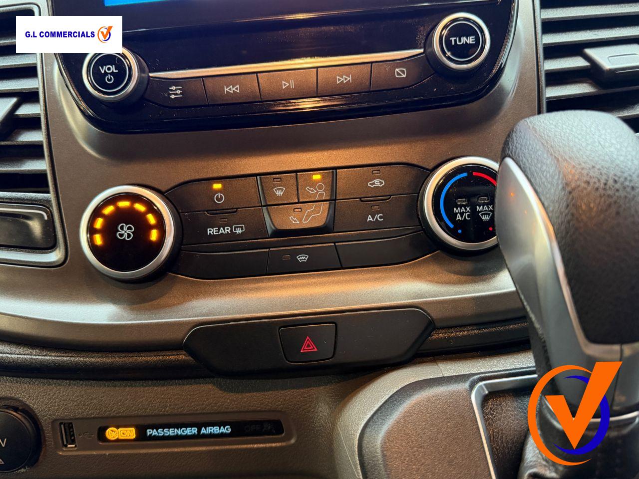 Ford Transit Custom 2.0 320 EcoBlue Trend Kombi Double Cab 5dr Diesel Auto L2 H1 Euro 6 (s/s) (130 ps)