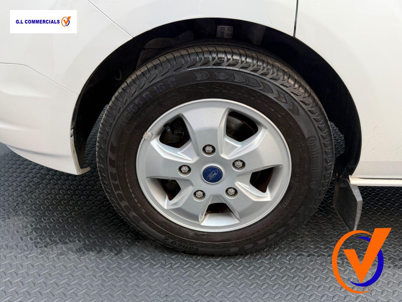 Ford Transit Custom 2.0 320 EcoBlue Trend Kombi Double Cab 5dr Diesel Auto L2 H1 Euro 6 (s/s) (130 ps)