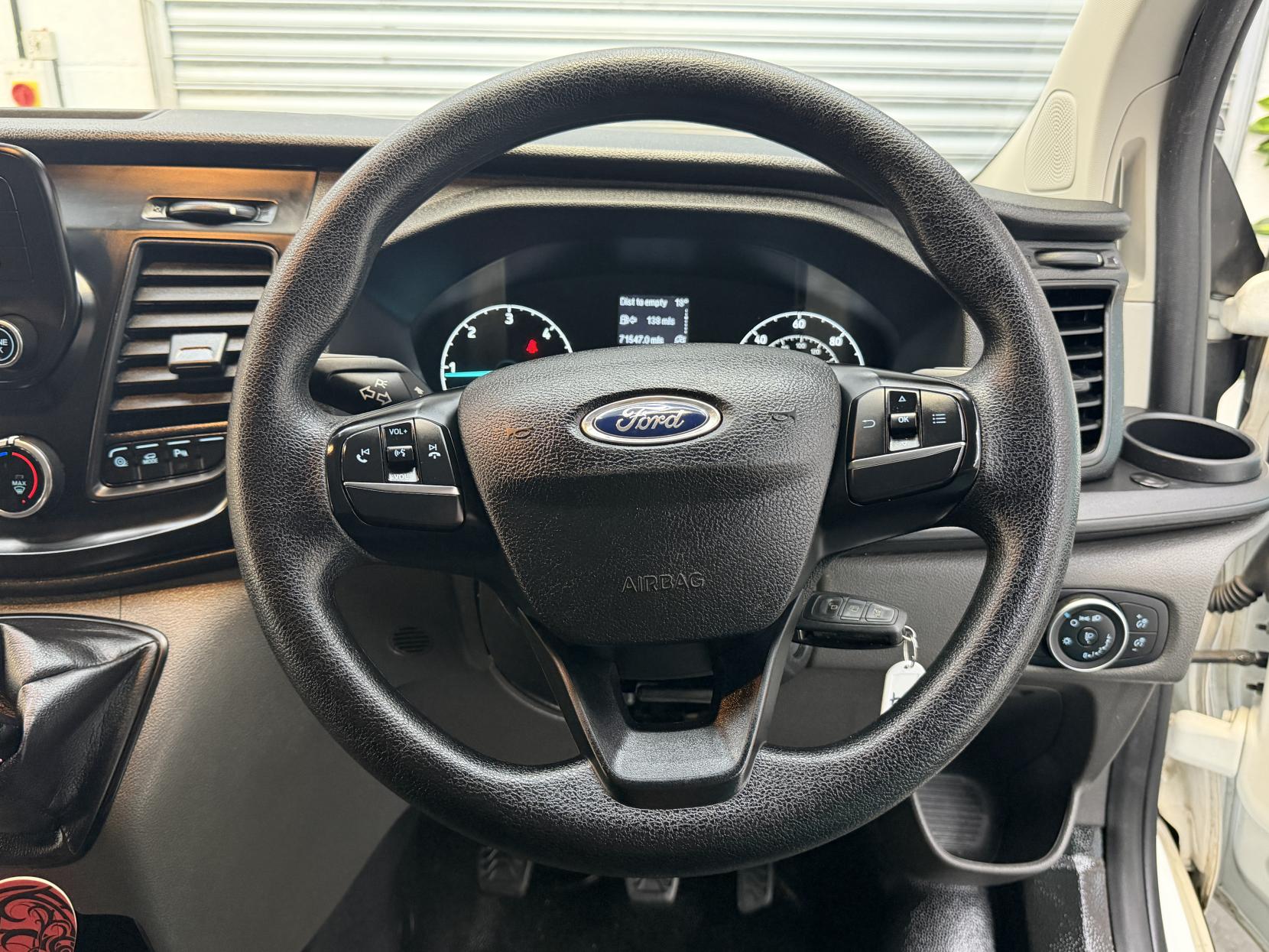 2023 Ford Transit Custom 2.0 300 EcoBlue Leader Panel Van 5dr Diesel Manual L2 H1 Euro 6 (s/s) (130 ps) - Thumbnail 14