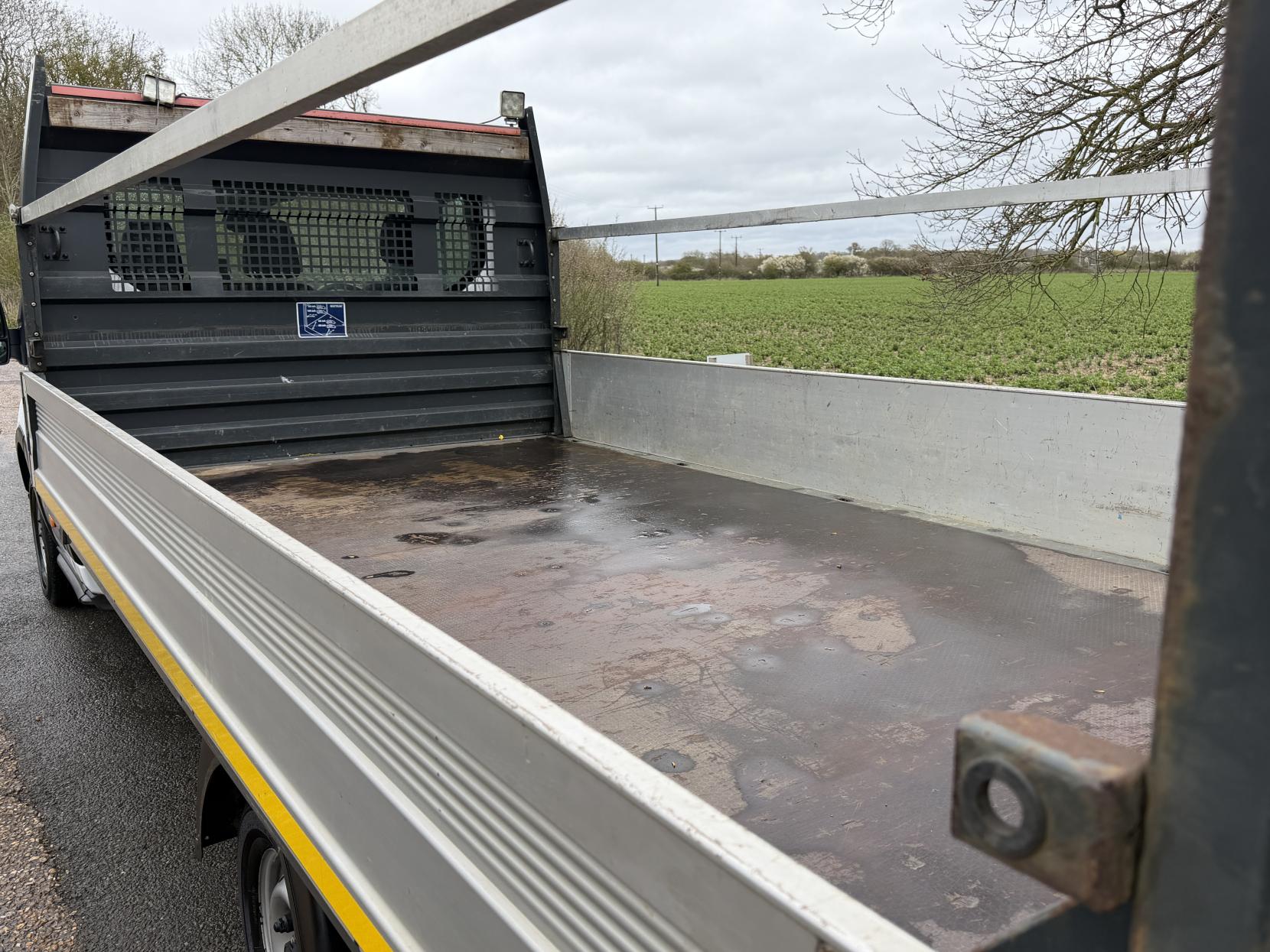 Ford Transit 2.0 350 EcoBlue HD Leader Chassis Cab 2dr Diesel Manual RWD L4 Euro 6 (s/s) (DRW) (130 ps)