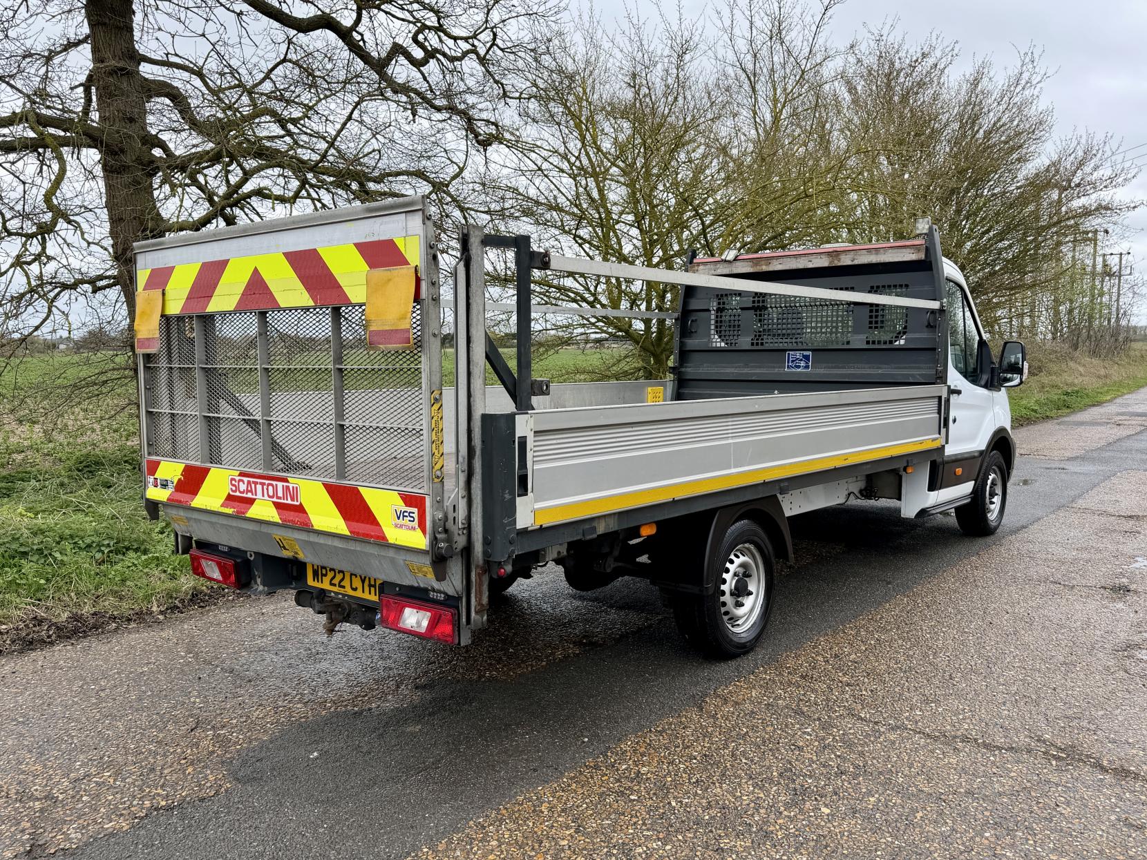 Ford Transit 2.0 350 EcoBlue HD Leader Chassis Cab 2dr Diesel Manual RWD L4 Euro 6 (s/s) (DRW) (130 ps)