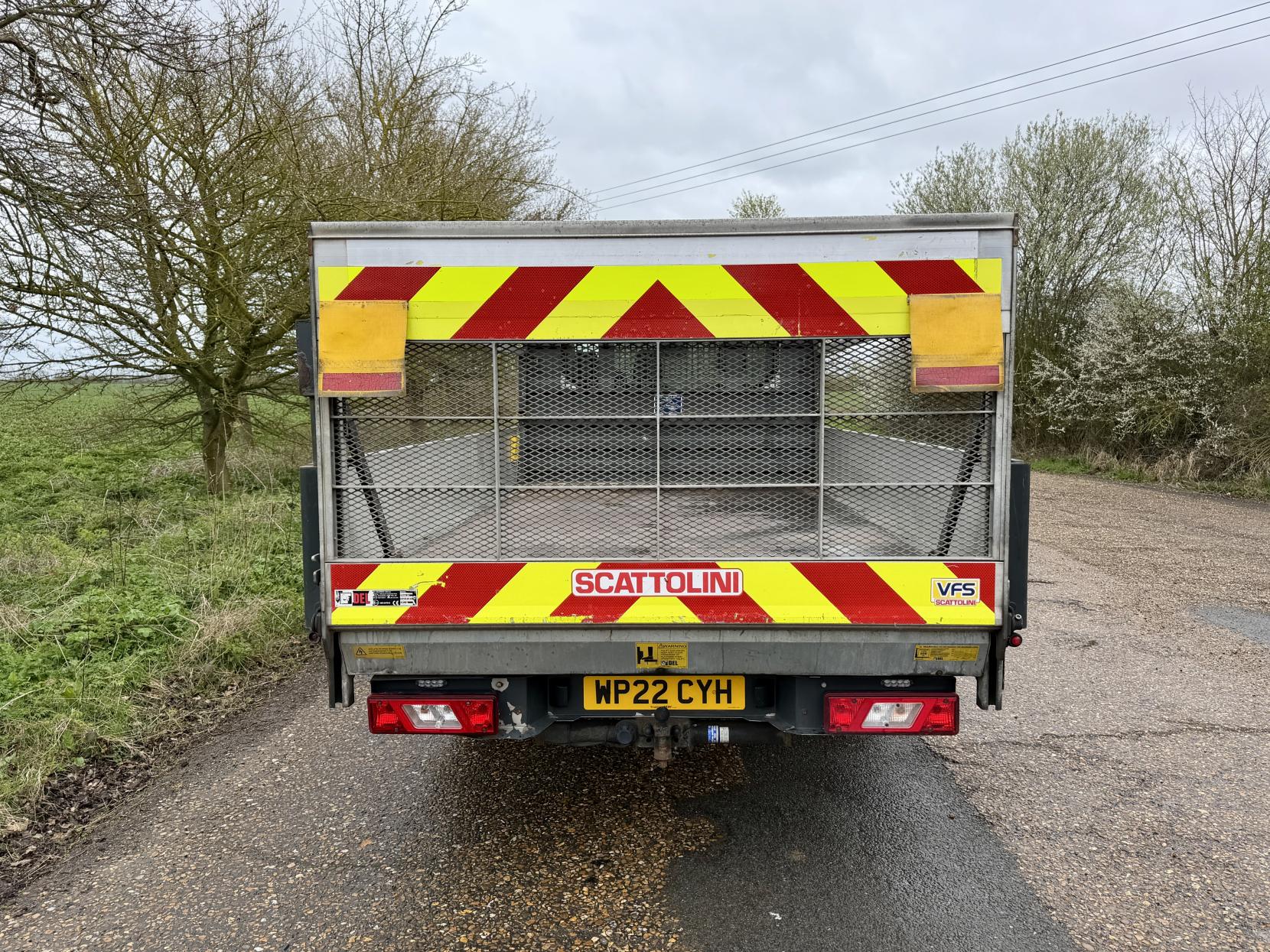 Ford Transit 2.0 350 EcoBlue HD Leader Chassis Cab 2dr Diesel Manual RWD L4 Euro 6 (s/s) (DRW) (130 ps)