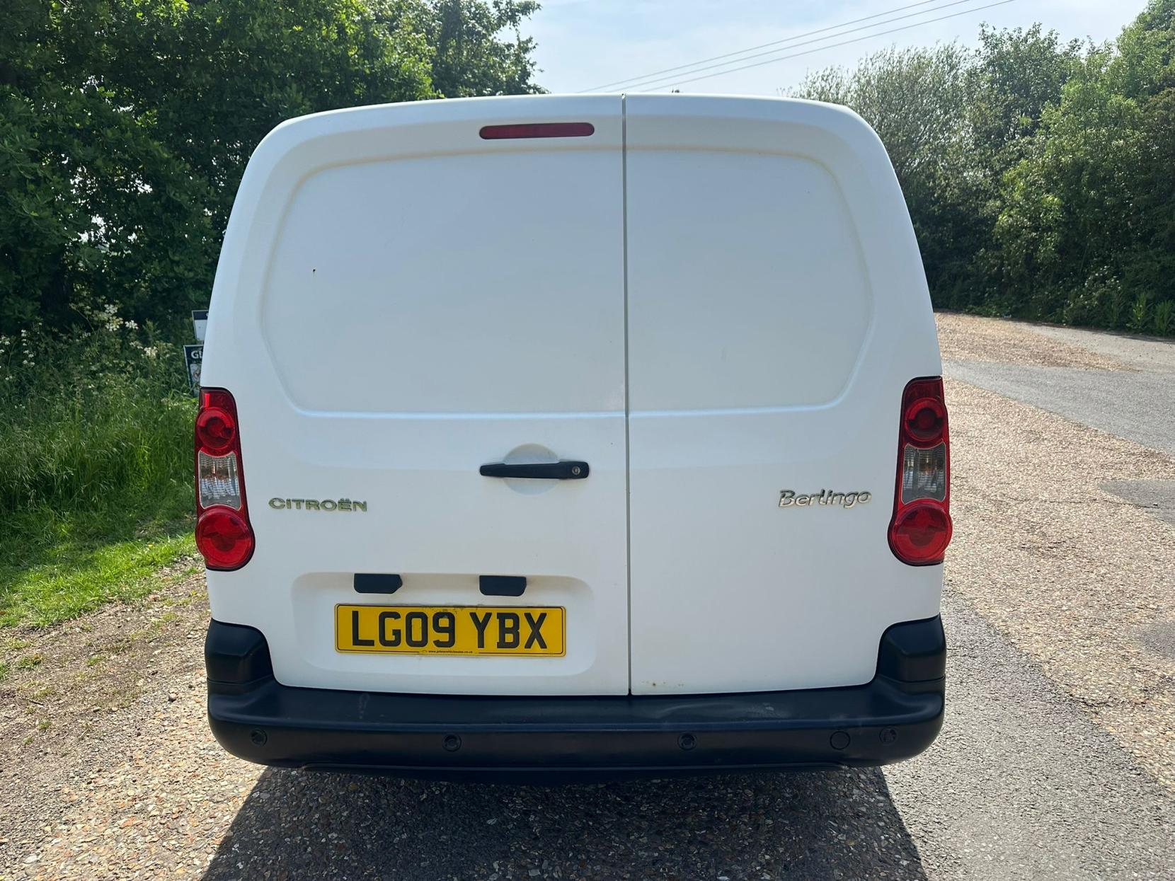2009 Citroen Berlingo 1.6 HDi 750 LX Panel Van 6dr Diesel Manual L2 (153 g/km, 90 bhp) - Thumbnail 8