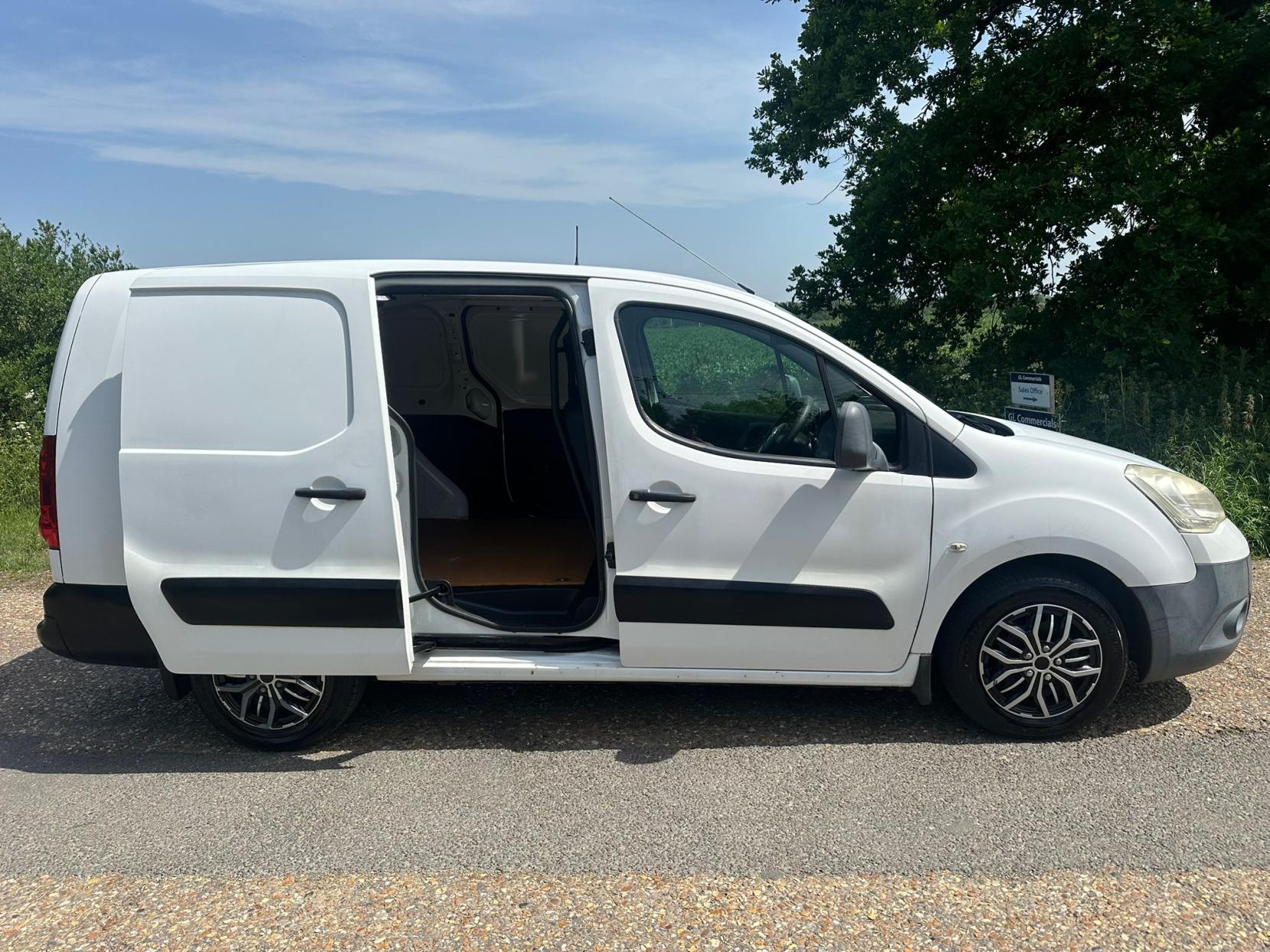 2009 Citroen Berlingo 1.6 HDi 750 LX Panel Van 6dr Diesel Manual L2 (153 g/km, 90 bhp) - Thumbnail 10