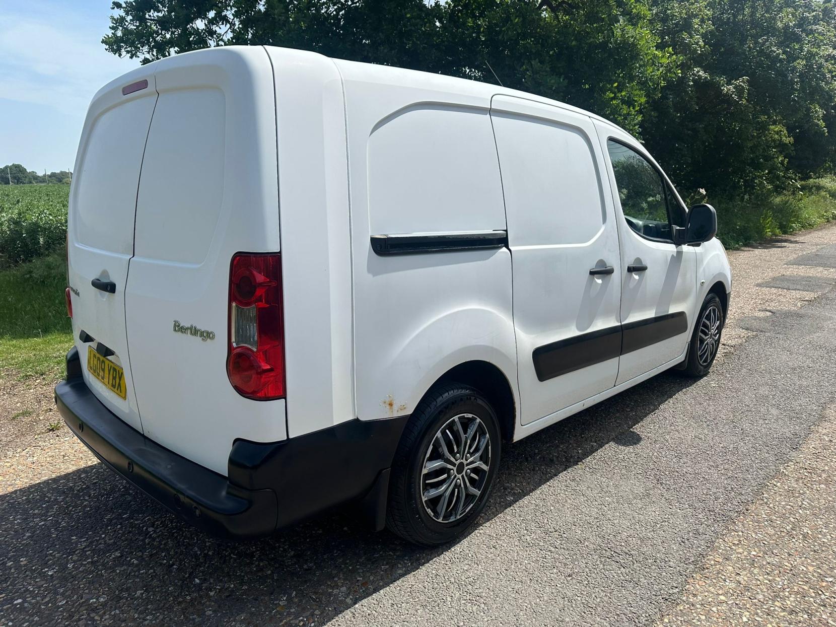 2009 Citroen Berlingo 1.6 HDi 750 LX Panel Van 6dr Diesel Manual L2 (153 g/km, 90 bhp) - Thumbnail 4