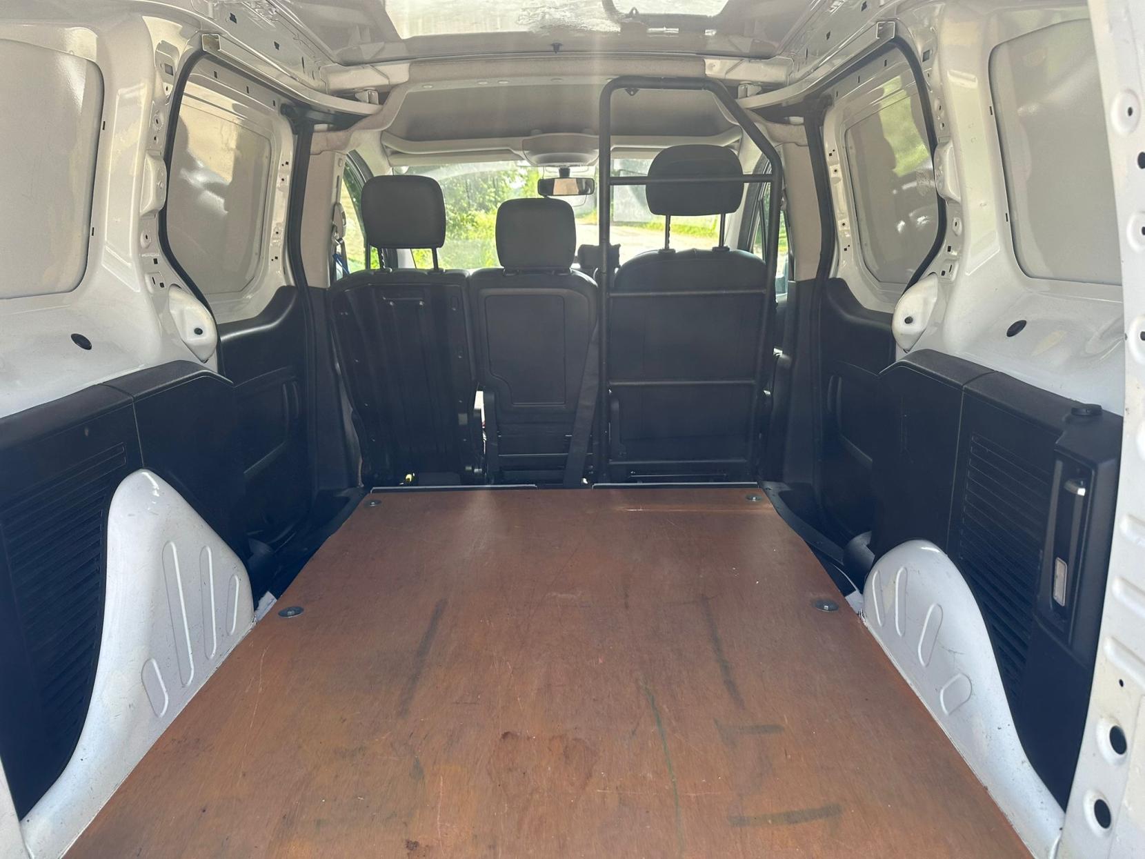 2009 Citroen Berlingo 1.6 HDi 750 LX Panel Van 6dr Diesel Manual L2 (153 g/km, 90 bhp) - Thumbnail 19