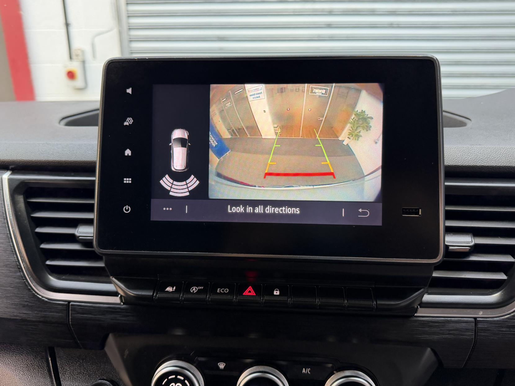 2023 Renault Trafic 2.0 dCi Blue SL28 Sport+ Panel Van 5dr Diesel Manual L1 H1 Euro 6 (s/s) (150 ps) - Thumbnail 13