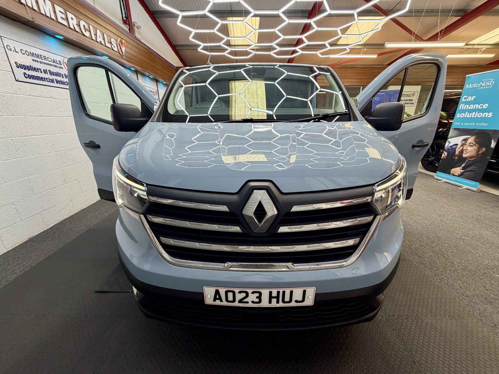 2023 Renault Trafic 2.0 dCi Blue SL28 Sport+ Panel Van 5dr Diesel Manual L1 H1 Euro 6 (s/s) (150 ps) - Thumbnail 3